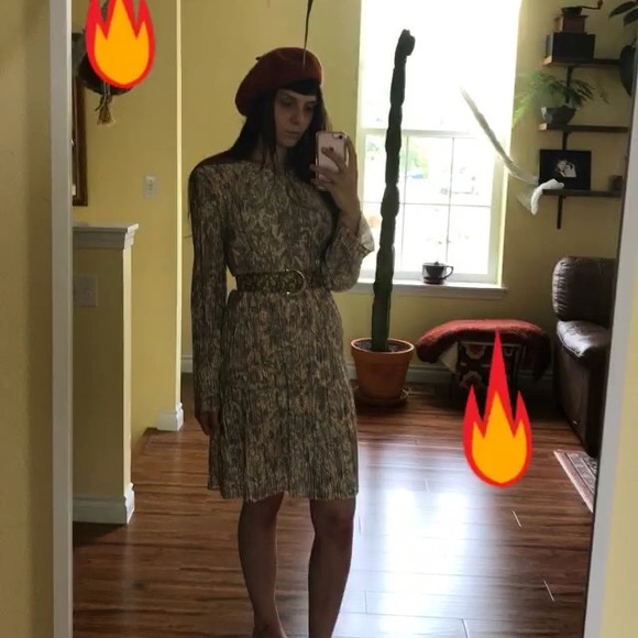 H&M Dresses & Skirts - Dress medium in size